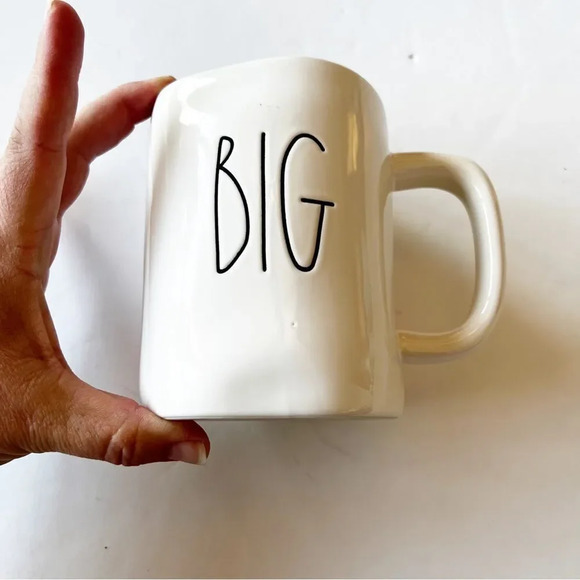 Rae Dunn Magenta BIG Classic Word Mug Coffee Tea Cup SATC Just Like That HBO - Picture 7 of 7